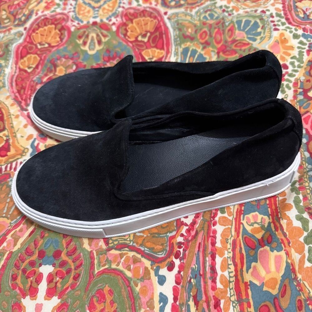 Aquatalia black suede slip on sneaker size 7.5 - Picture 3 of 8